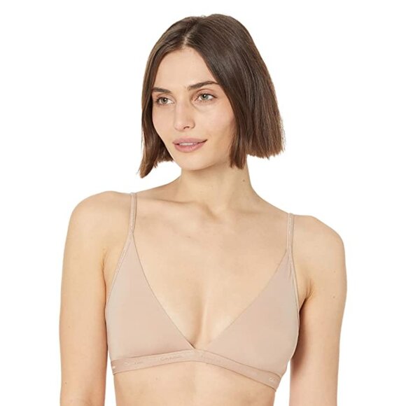 NWT M Calvin Klein Women's Form to Body Natural Lightly Lined Triangle Bralette - Picture 1 of 2